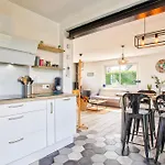 Ferienhaus L'effet Maison Renovee Lumineuse Confort Belle Terrasse Grand Jardin Clos Sans Vis A Vis Parking Jeux Pour Enfants 5 Mn A Pied De La D'asnelles Et Centre Bourg - Proche Bayeux Au Coeur Des Plages Du Debarquement *