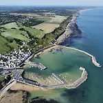 L'effet Maison Renovee Lumineuse Confort Belle Terrasse Grand Jardin Clos Sans Vis A Vis Parking Jeux Pour Enfants 5 Mn A Pied De La D'asnelles Et Centre Bourg - Proche Bayeux Au Coeur Des Plages Du Debarquement Ferienhaus