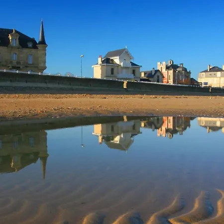Vakantiehuis L'effet Maison Renovee Lumineuse Confort Belle Terrasse Grand Jardin Clos Sans Vis A Vis Parking Jeux Pour Enfants 5 Mn A Pied De La D'asnelles Et Centre Bourg - Proche Bayeux Au Coeur Des Plages Du Debarquement