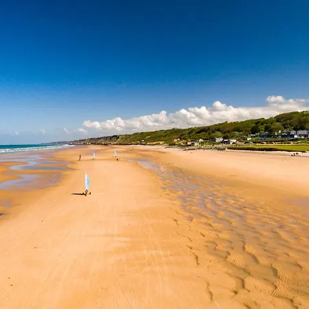 L'effet Maison Rénovée Lumineuse Confort Belle Terrasse Grand Jardin Clos Sans Vis à Vis Parking Jeux Pour Enfants 5 Mn à Pied De La D'asnelles Et Centre Bourg - Proche Bayeux Au Coeur Des Plages Du Débarquement * Asnelles