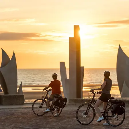 Feriehus L'effet Maison Renovee Lumineuse Confort Belle Terrasse Grand Jardin Clos Sans Vis A Vis Parking Jeux Pour Enfants 5 Mn A Pied De La D'asnelles Et Centre Bourg - Proche Bayeux Au Coeur Des Plages Du Debarquement Asnelles
