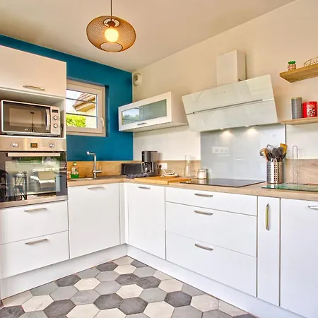 L'effet Maison Rénovée Lumineuse Confort Belle Terrasse Grand Jardin Clos Sans Vis à Vis Parking Jeux Pour Enfants 5 Mn à Pied De La D'asnelles Et Centre Bourg - Proche Bayeux Au Coeur Des Plages Du Débarquement * Asnelles