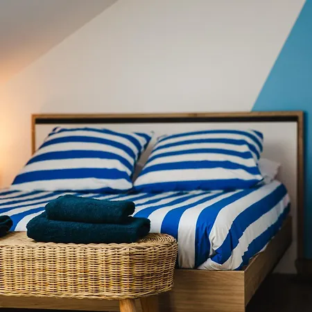 L'effet Maison Rénovée Lumineuse Confort Belle Terrasse Grand Jardin Clos Sans Vis à Vis Parking Jeux Pour Enfants 5 Mn à Pied De La D'asnelles Et Centre Bourg - Proche Bayeux Au Coeur Des Plages Du Débarquement Asnelles