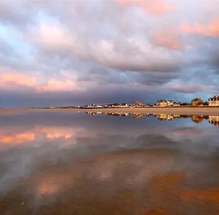 L'effet Maison Renovee Lumineuse Confort Belle Terrasse Grand Jardin Clos Sans Vis A Vis Parking Jeux Pour Enfants 5 Mn A Pied De La D'asnelles Et Centre Bourg - Proche Bayeux Au Coeur Des Plages Du Debarquement Feriehus Asnelles