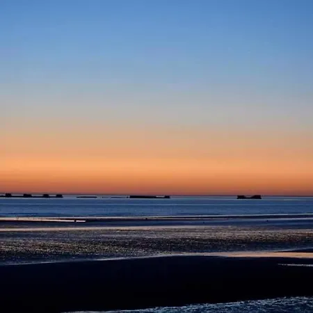 L'effet Maison Rénovée Lumineuse Confort Belle Terrasse Grand Jardin Clos Sans Vis à Vis Parking Jeux Pour Enfants 5 Mn à Pied De La D'asnelles Et Centre Bourg - Proche Bayeux Au Coeur Des Plages Du Débarquement * Asnelles