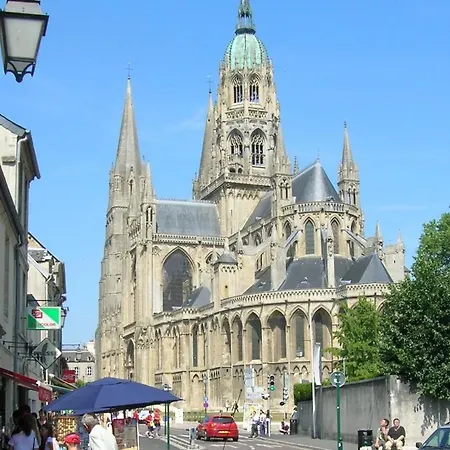 Prázdninový dům L'effet Maison Renovee Lumineuse Confort Belle Terrasse Grand Jardin Clos Sans Vis A Vis Parking Jeux Pour Enfants 5 Mn A Pied De La D'asnelles Et Centre Bourg - Proche Bayeux Au Coeur Des Plages Du Debarquement *