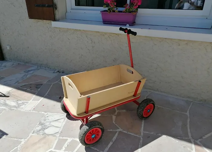 L'effet Maison Renovee Lumineuse Confort Belle Terrasse Grand Jardin Clos Sans Vis A Vis Parking Jeux Pour Enfants 5 Mn A Pied De La D'asnelles Et Centre Bourg - Proche Bayeux Au Coeur Des Plages Du Debarquement