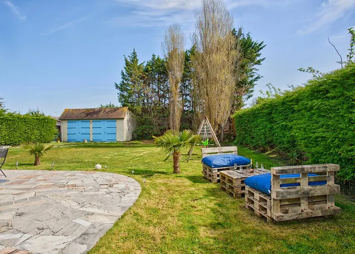 L'effet Maison Renovee Lumineuse Confort Belle Terrasse Grand Jardin Clos Sans Vis A Vis Parking Jeux Pour Enfants 5 Mn A Pied De La D'asnelles Et Centre Bourg - Proche Bayeux Au Coeur Des Plages Du Debarquement * אסנלס