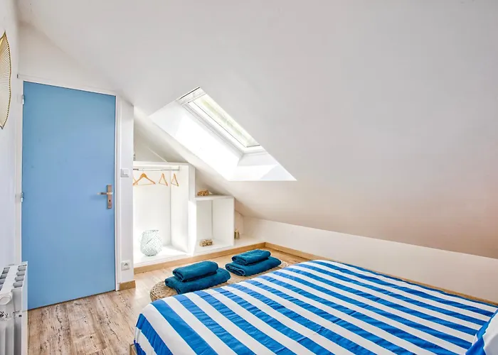 L'effet Maison Renovee Lumineuse Confort Belle Terrasse Grand Jardin Clos Sans Vis A Vis Parking Jeux Pour Enfants 5 Mn A Pied De La D'asnelles Et Centre Bourg - Proche Bayeux Au Coeur Des Plages Du Debarquement בית נופש