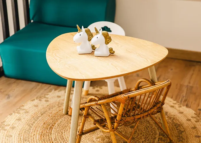 L'effet Maison Renovee Lumineuse Confort Belle Terrasse Grand Jardin Clos Sans Vis A Vis Parking Jeux Pour Enfants 5 Mn A Pied De La D'asnelles Et Centre Bourg - Proche Bayeux Au Coeur Des Plages Du Debarquement