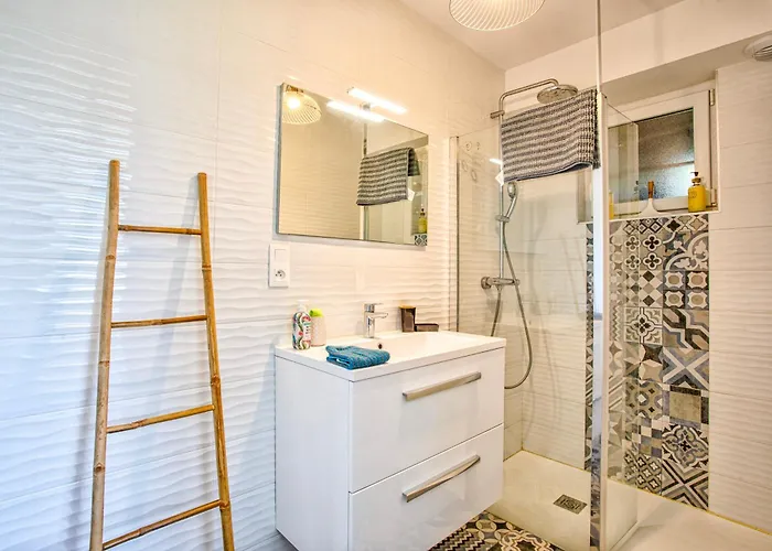 L'effet Maison Renovee Lumineuse Confort Belle Terrasse Grand Jardin Clos Sans Vis A Vis Parking Jeux Pour Enfants 5 Mn A Pied De La D'asnelles Et Centre Bourg - Proche Bayeux Au Coeur Des Plages Du Debarquement בית נופש