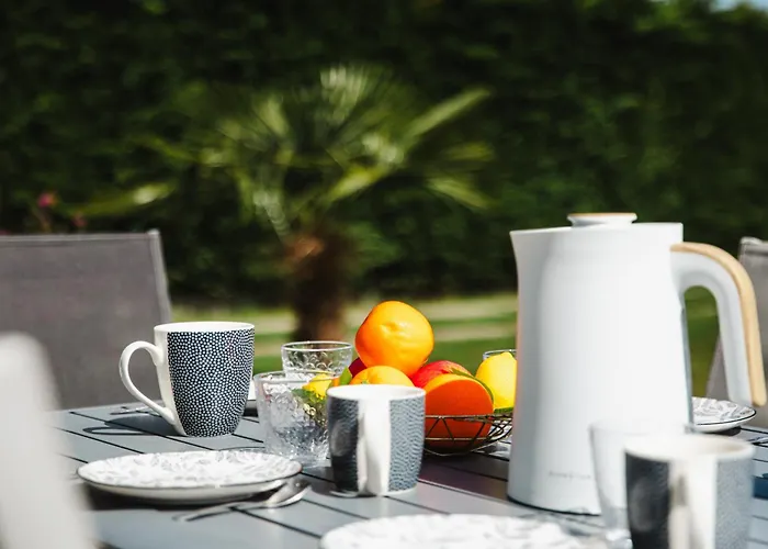 L'effet Maison Renovee Lumineuse Confort Belle Terrasse Grand Jardin Clos Sans Vis A Vis Parking Jeux Pour Enfants 5 Mn A Pied De La D'asnelles Et Centre Bourg - Proche Bayeux Au Coeur Des Plages Du Debarquement